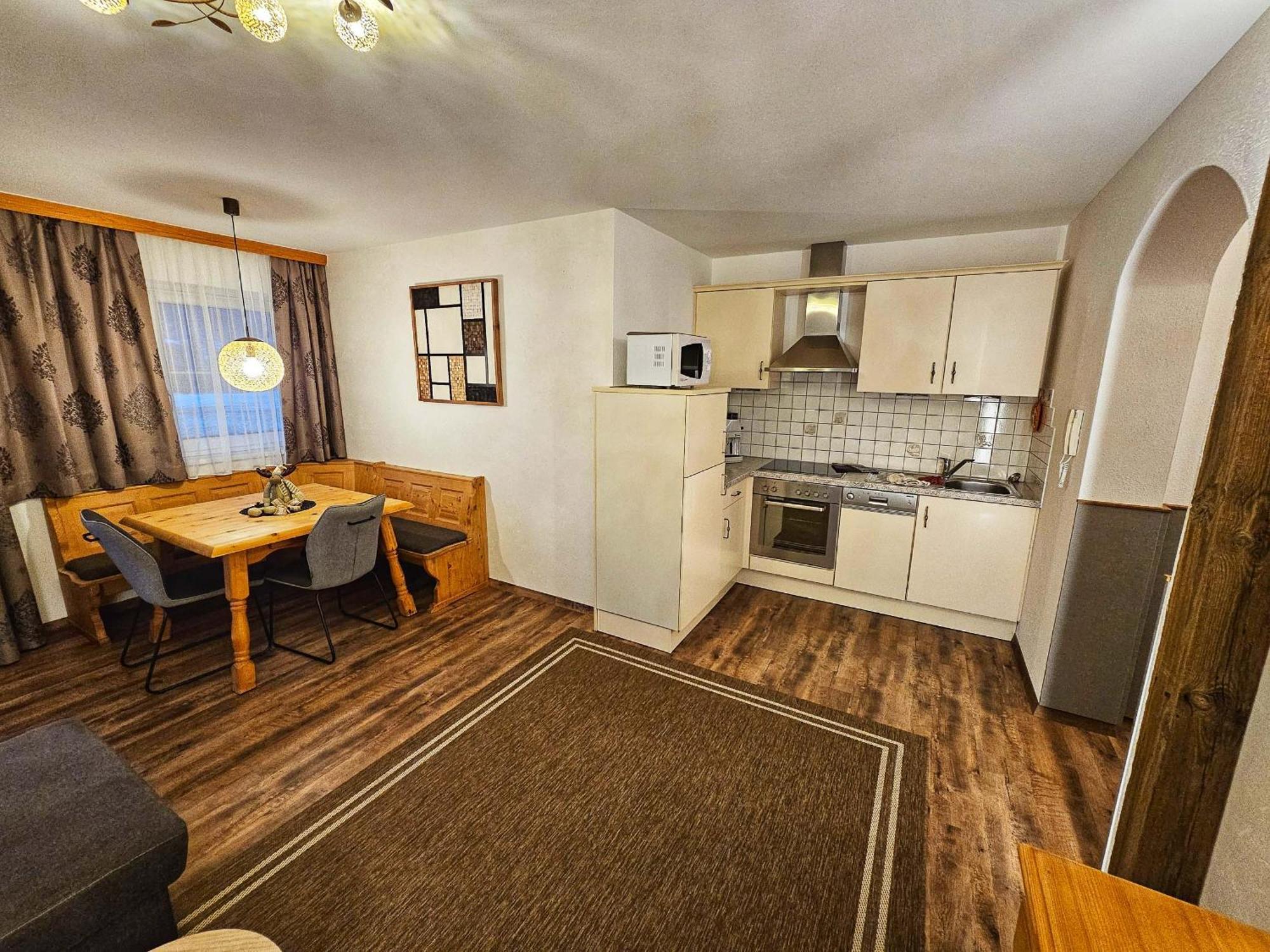 Appartement Sandra Stumm Esterno foto